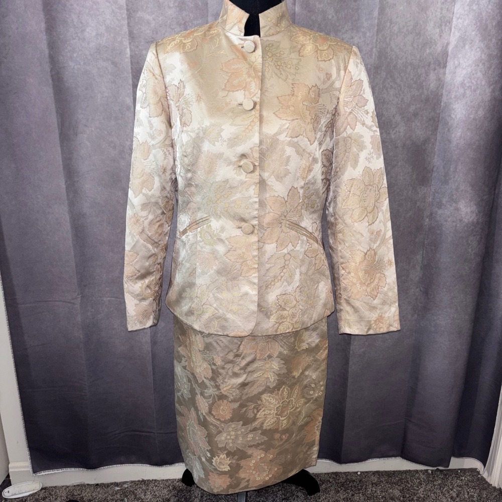 Vintage Anne Klein Cream Gold Floral Brocade Suit Silk Women Size 10 Old Money